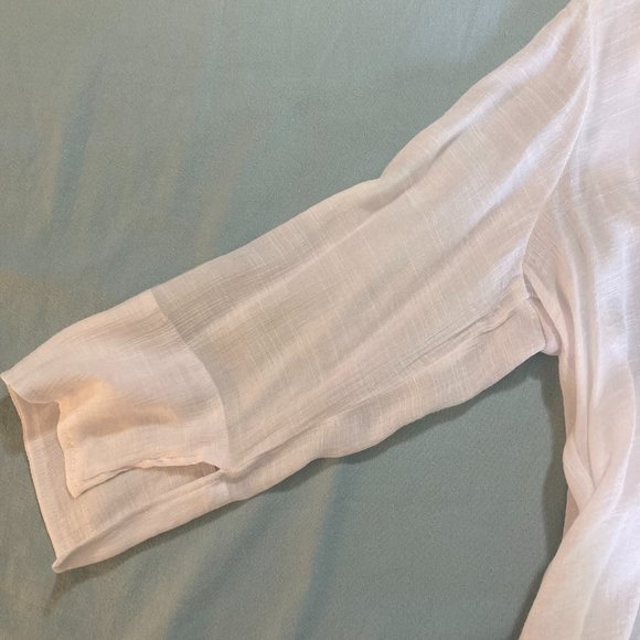 Counterparts LG Women's 3/4 Sleeve Pleated White Tunic - Picture 4 of 6